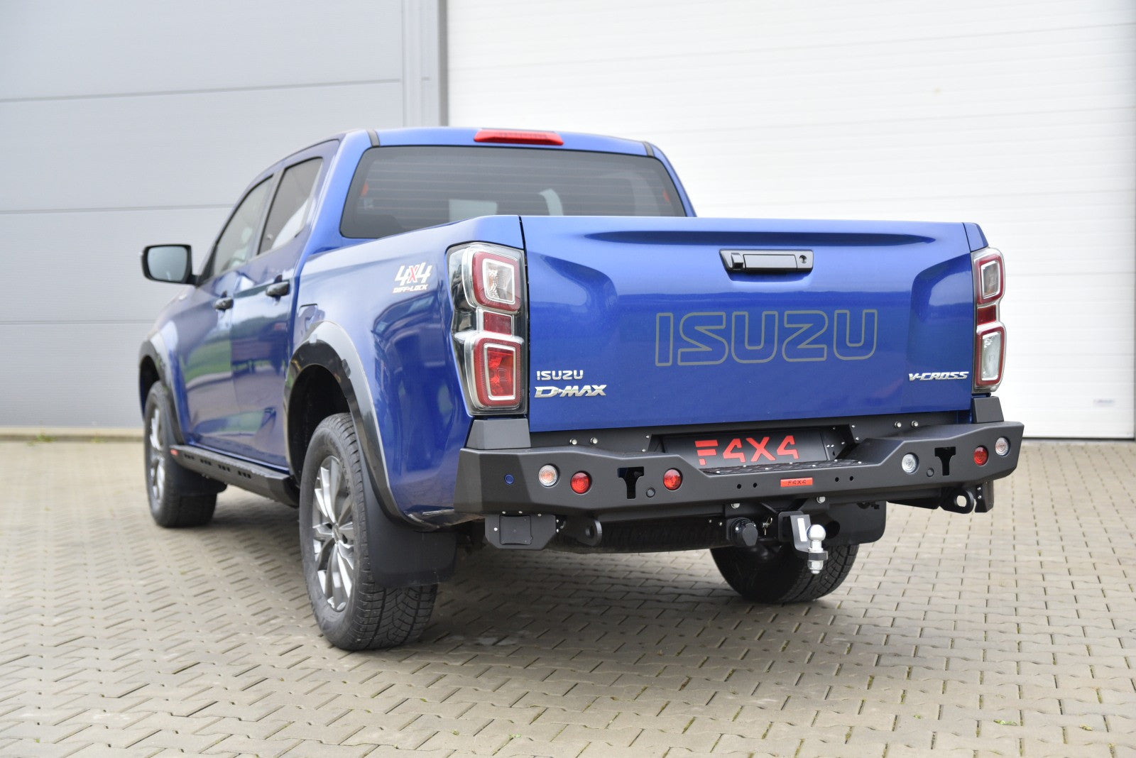 Zderzak tył standard Isuzu D-MAX 2020-