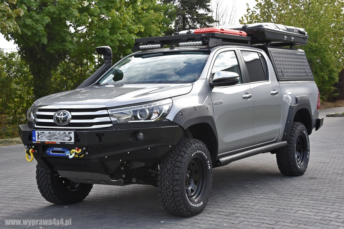 Zderzak przód Toyota Hilux Revo 2016-19