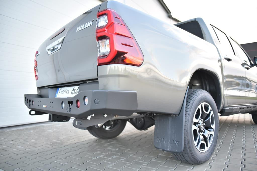 Zderzak tył krótki standard Toyota Hilux Revo 2020-