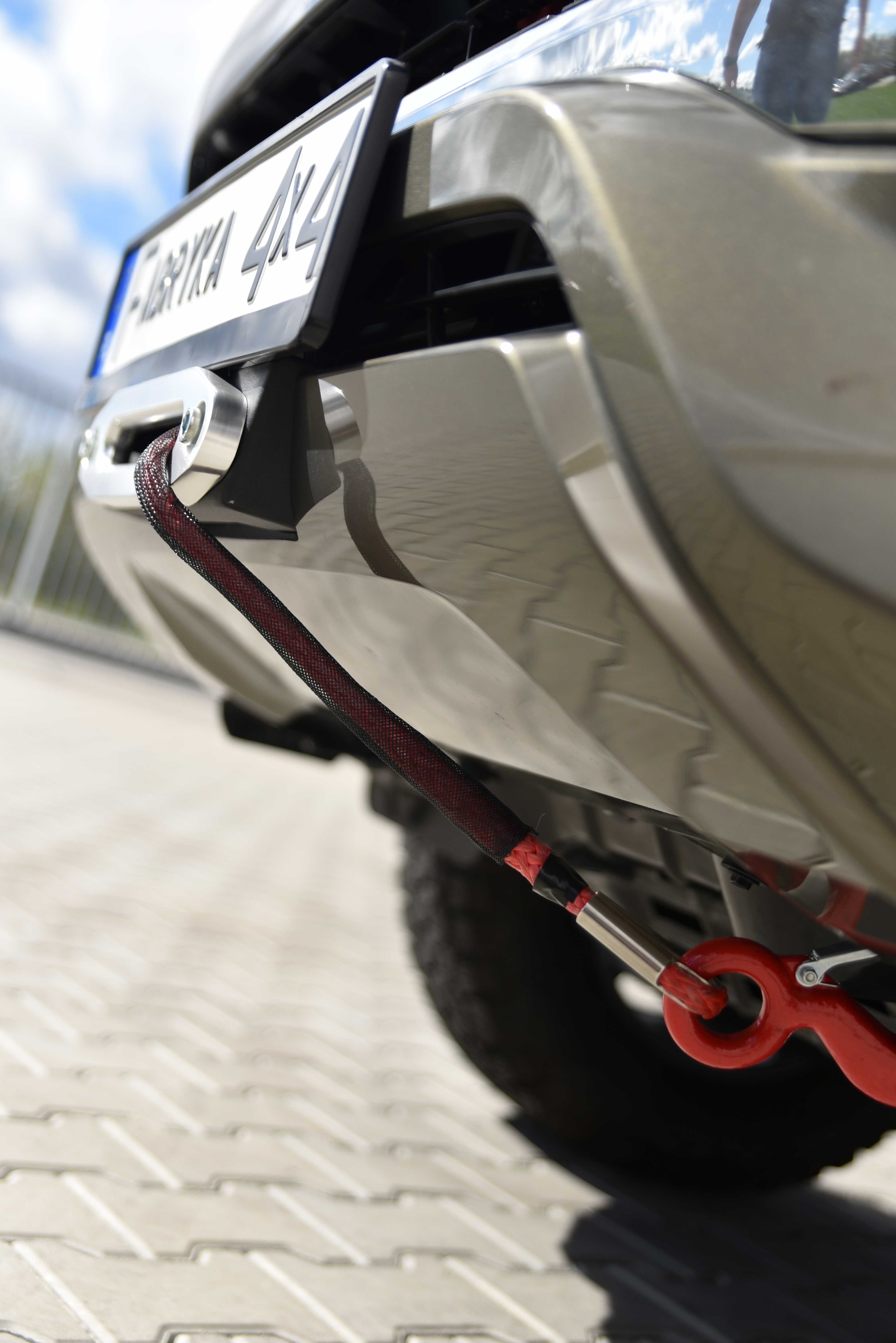 Płyta pod wyciągarkę Toyota Hilux Revo 2020-