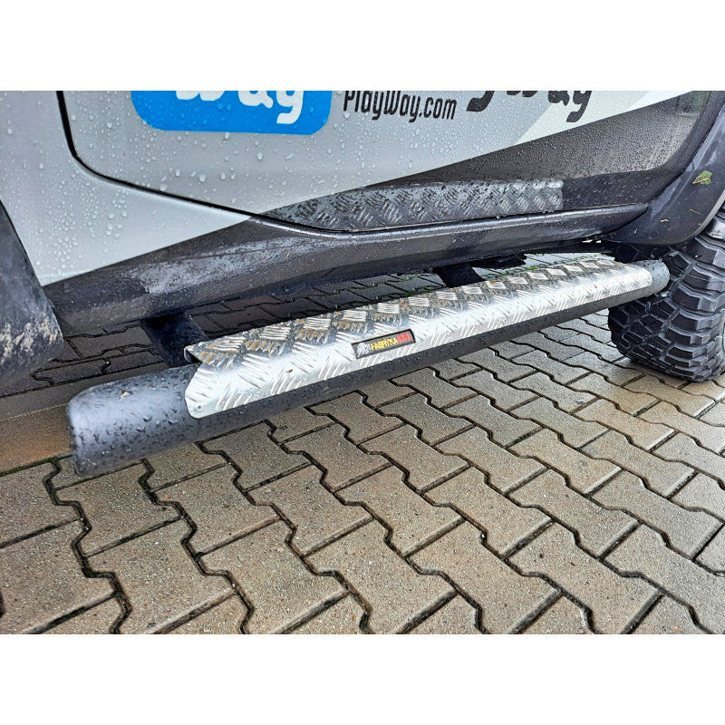 Progi do wersji krótkiej Nissan Y61