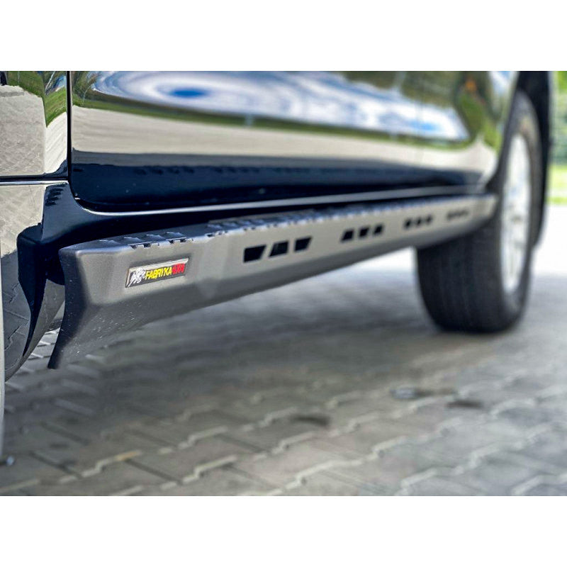 Progi Toyota LCJ150 2013-17