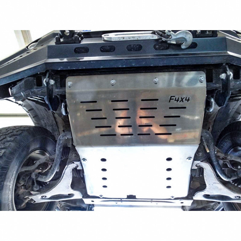 Osłona silnika diesel Mitsubishi Pajero III 99-06