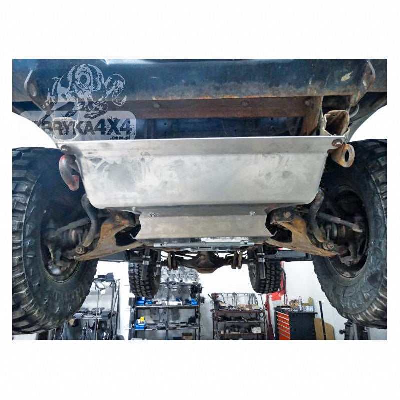 Osłona silnika 2.8 diesel automat do zderzaka F4X4 Mitsubishi Pajero II 91-99