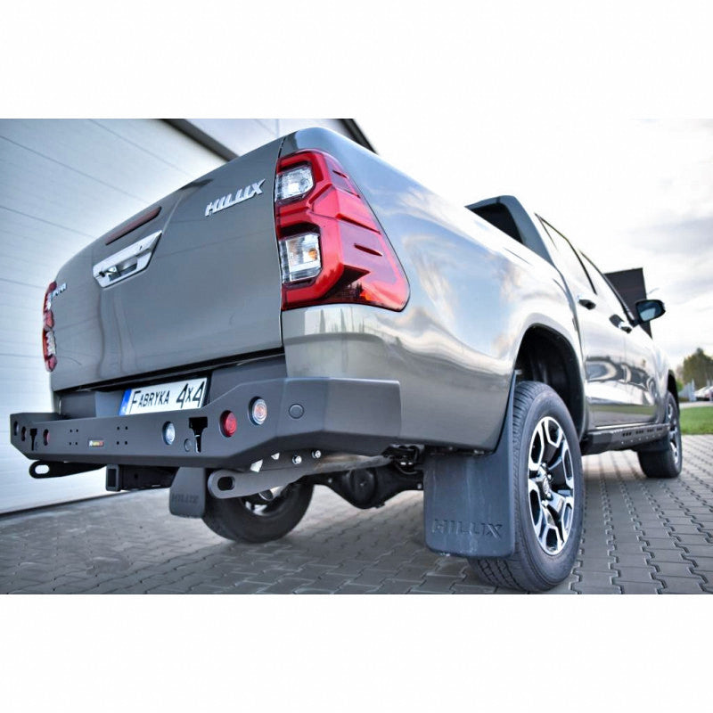 Mocowanie szekli do zderzaka tył standard Toyota Hilux Revo 2020-