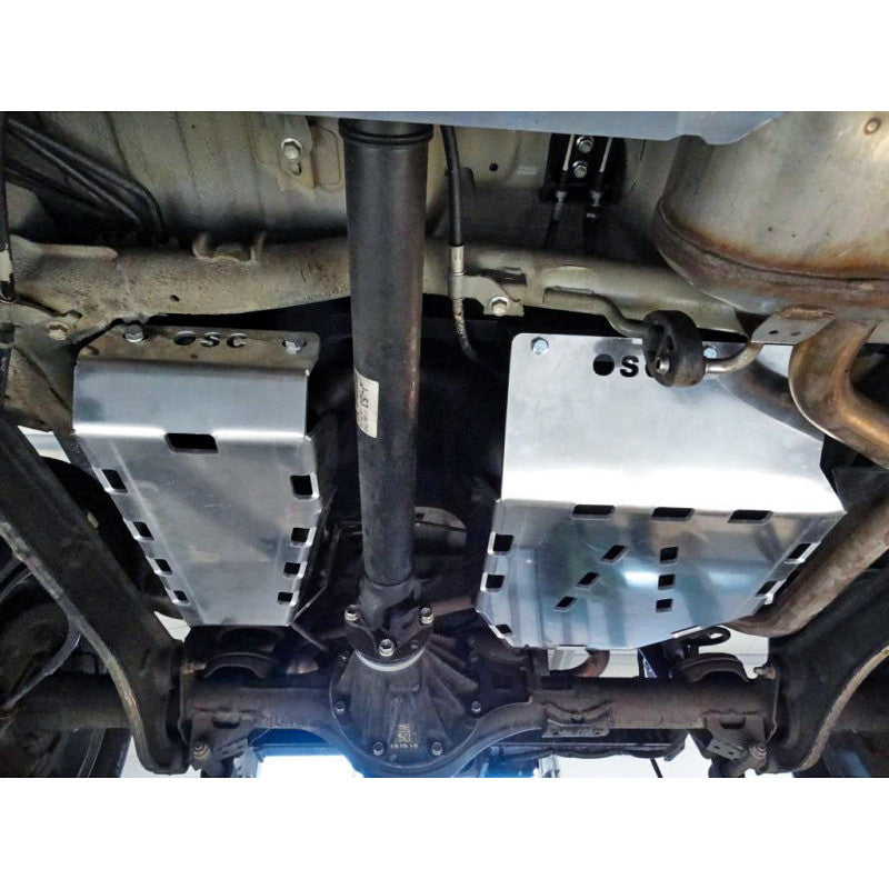 Komplet osłon aluminiowych zbiornika paliwa Suzuki Jimny IV 2018-