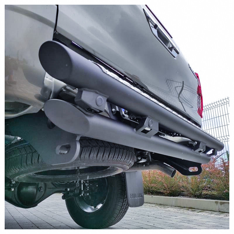 Zderzak tył Profilowy Toyota Hilux Revo 2020-