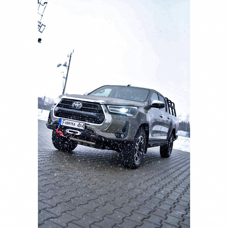 Zderzak przód wersja slim Toyota Hilux Revo 2020-