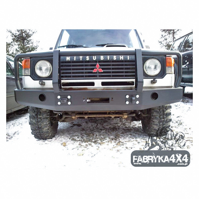 Bullbar do zderzaka Pajero I 82-91