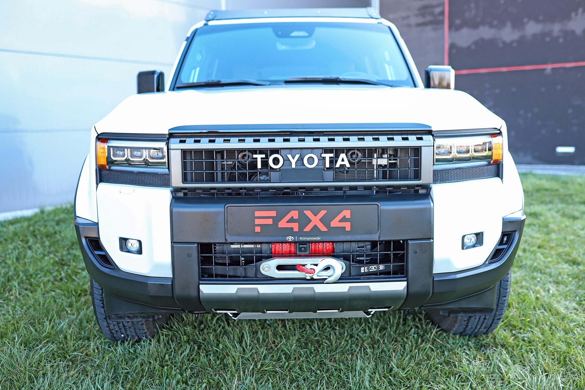 Płyta pod wyciągarkę Toyota LCJ250 2024-