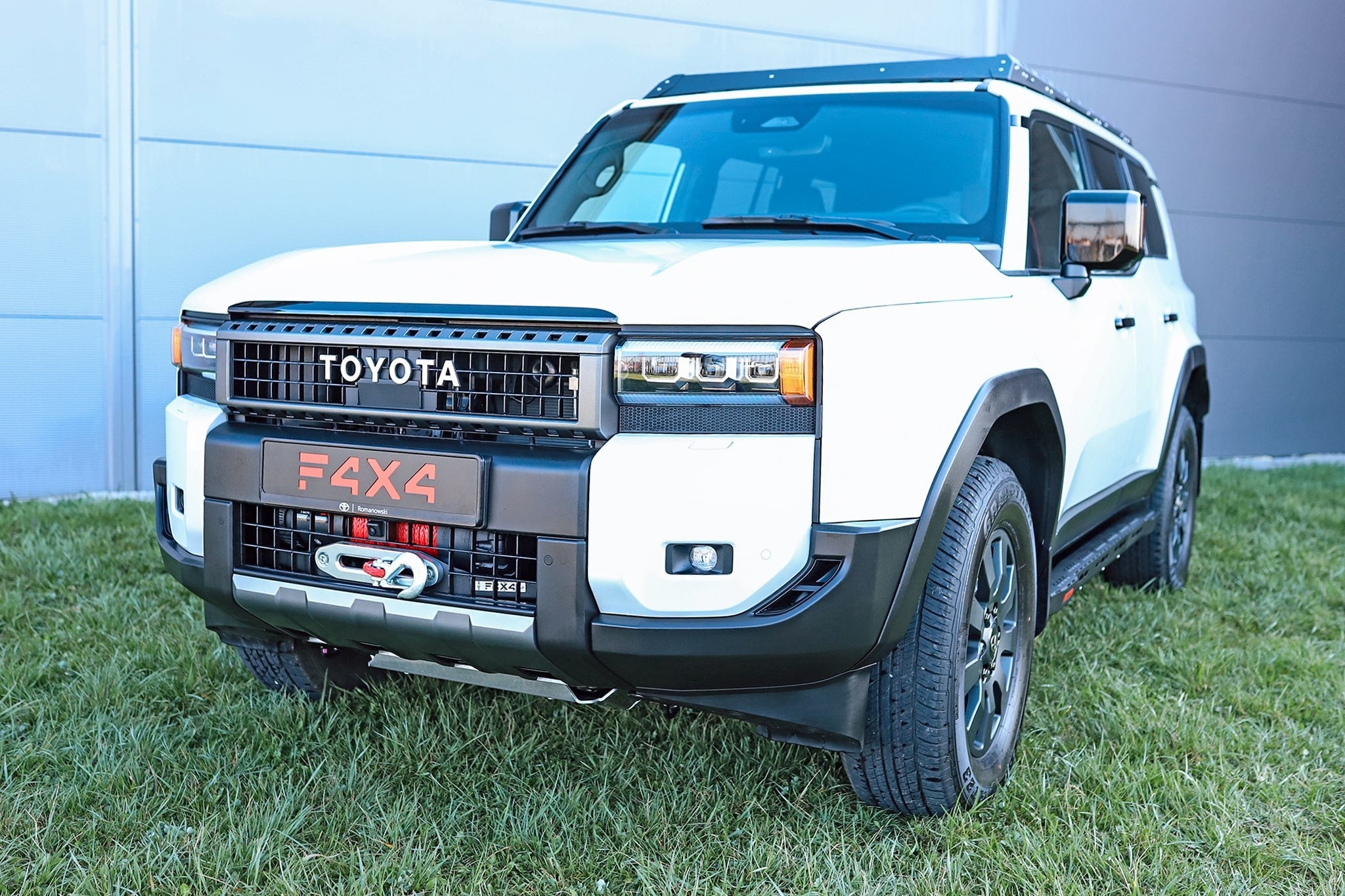 Płyta pod wyciągarkę Toyota LCJ250 2024-