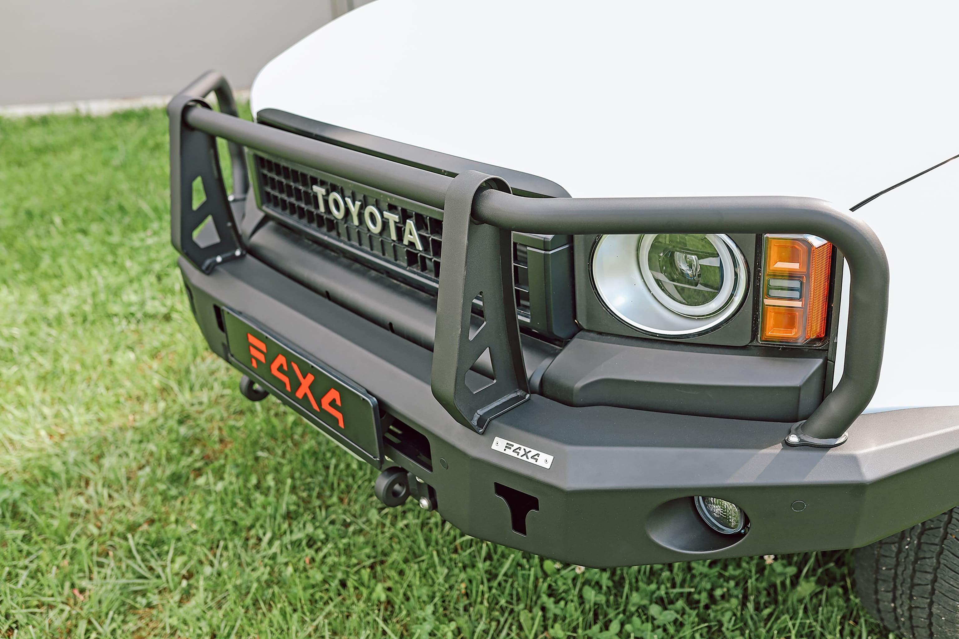 Bullbar do zderzaka Toyota Land Cruiser J250 2024-