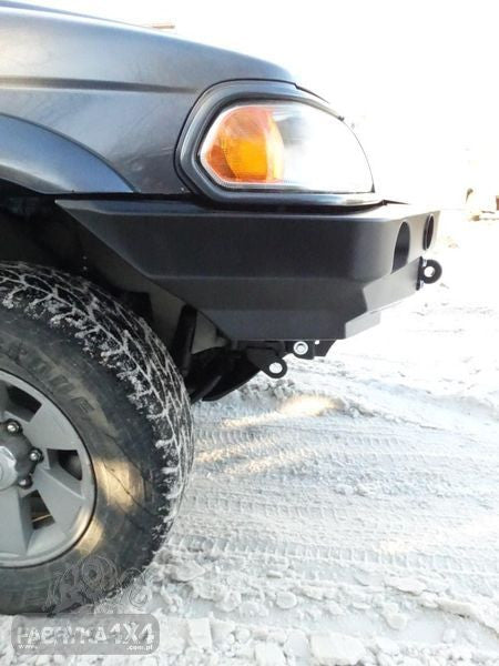 Zderzak przód Mitsubishi Pajero Sport 00-08