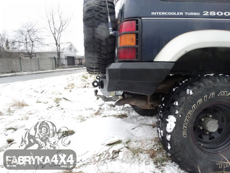 Zderzak tył wersja krótka z poszerzeniami Mitsubishi Pajero II 91-99