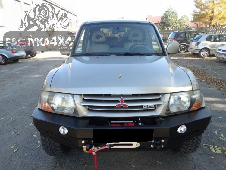 Zderzak przód Mitsubishi Pajero III 99-06