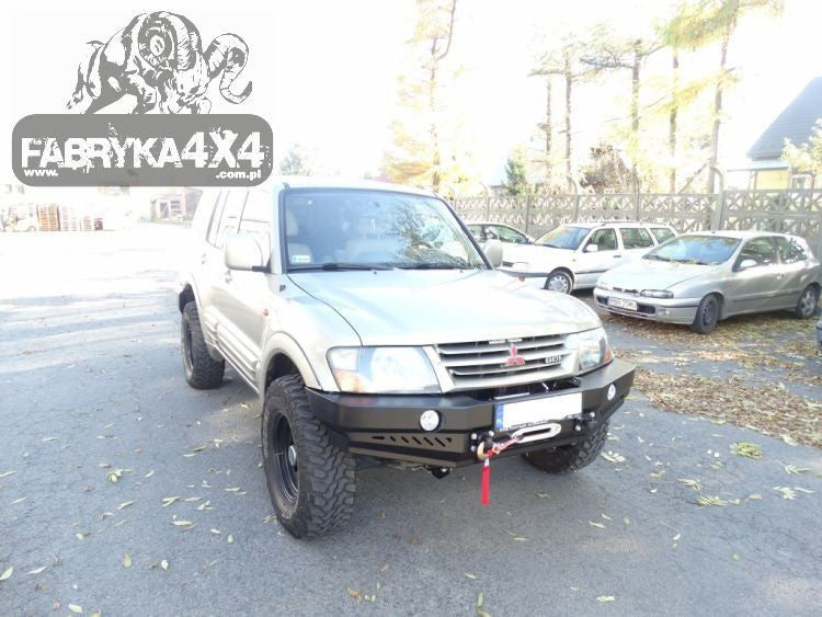 Zderzak przód Mitsubishi Pajero III 99-06