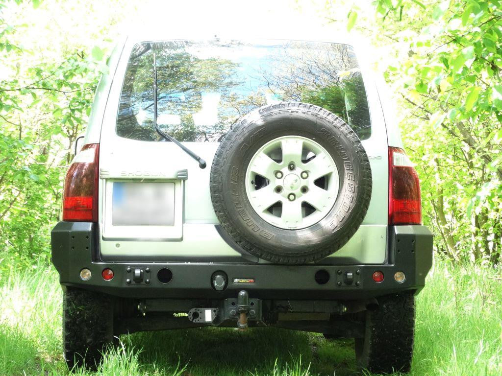 Zderzak tył Mitsubishi Pajero III 99-06 wersja 3-drzwiowa