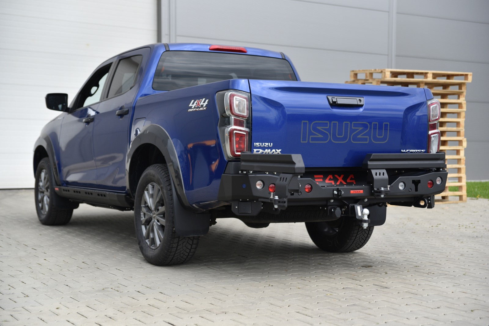 Ramię modułowe lewe Isuzu D-MAX 2020-