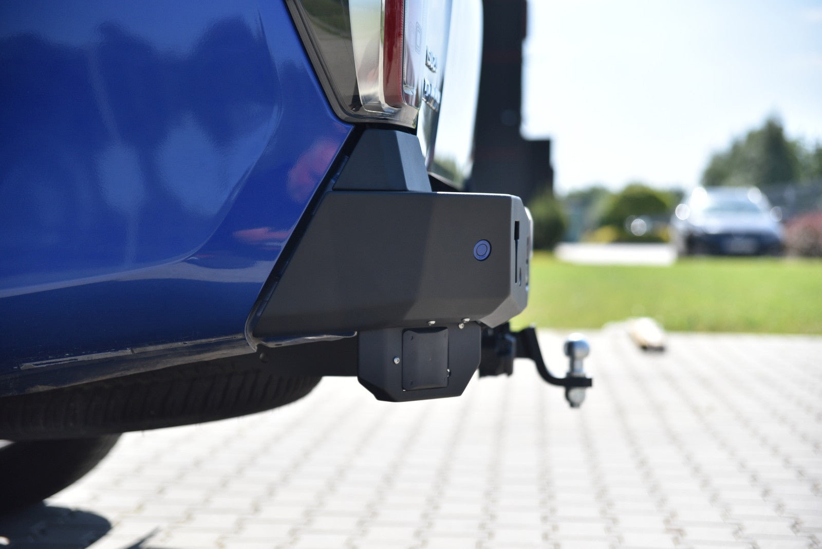 Zderzak tył z lampami LED Isuzu D-MAX 2020-