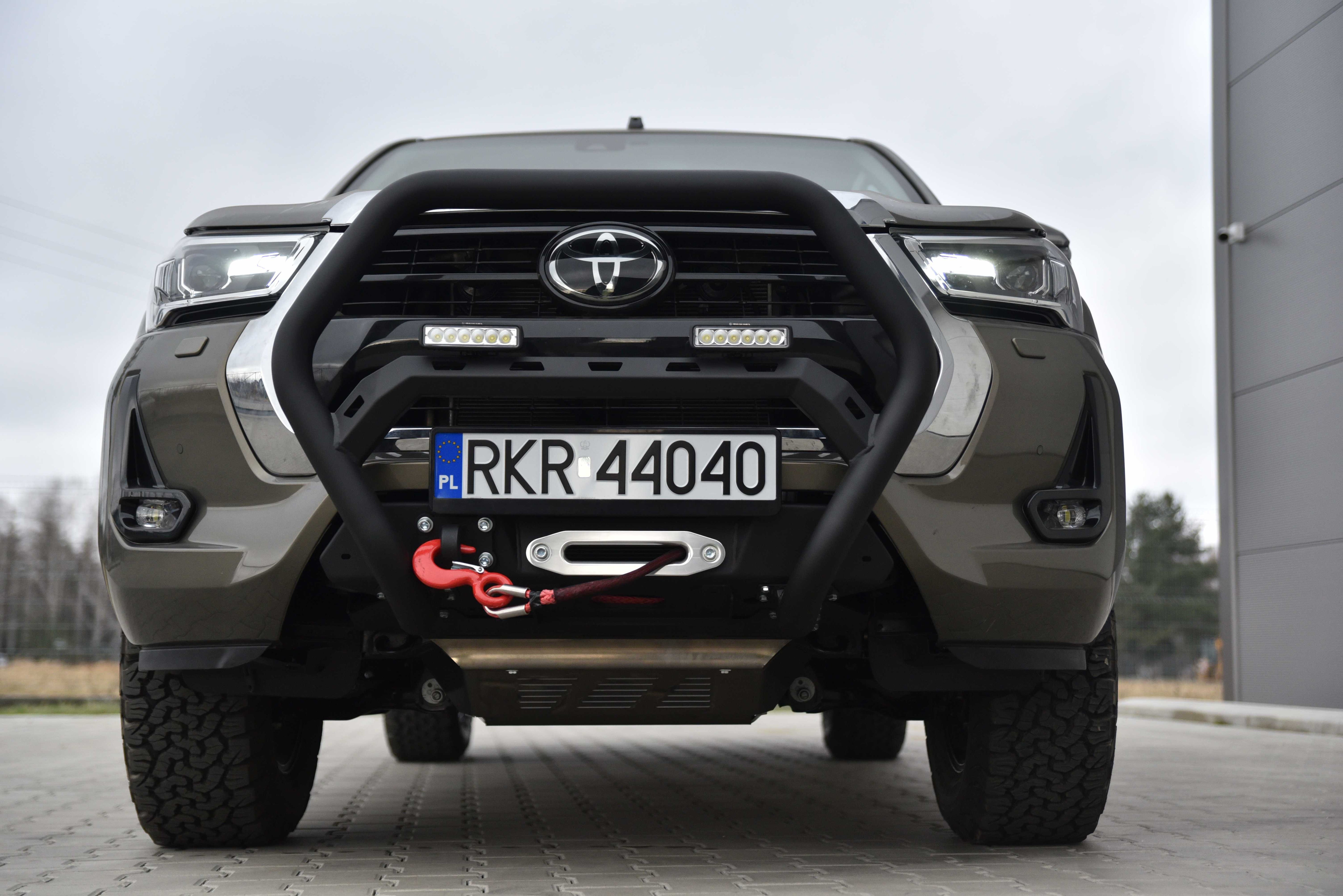 Bullbar do zderzaka Slim  ZHX Toyota Hilux Revo 2020-