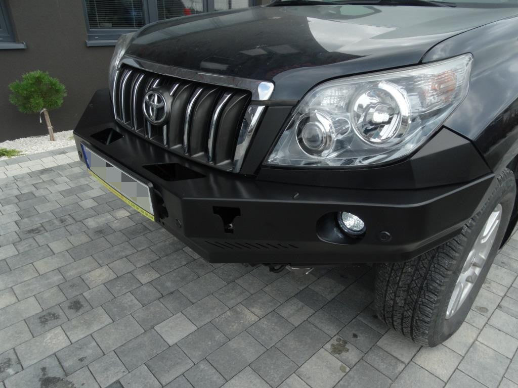 Zderzak przód Toyota LCJ150 09-13