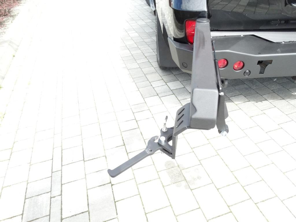 Ramię modułowe lewe Toyota J200 2007-2015