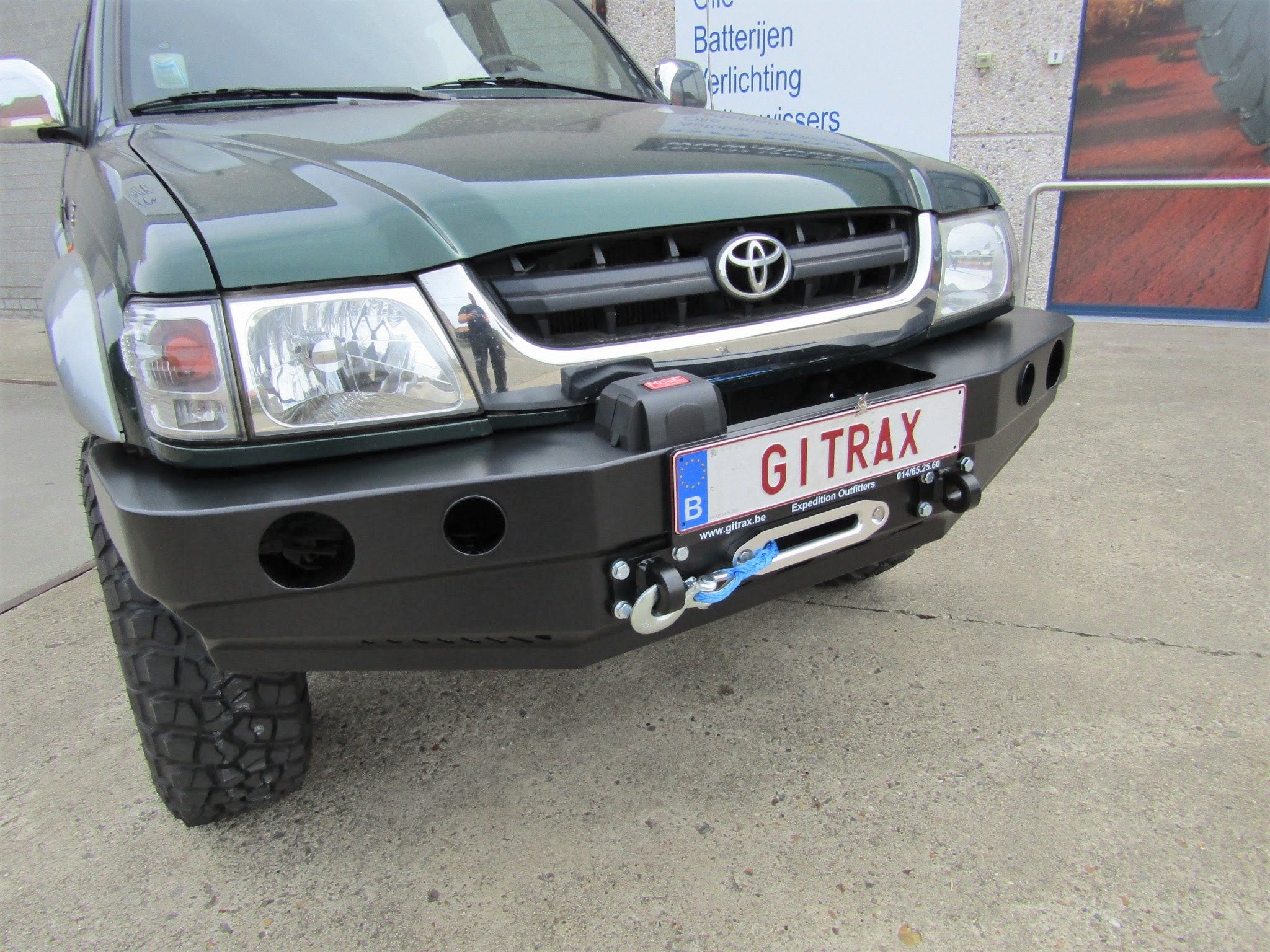Zderzak przód Toyota Hilux 98-05
