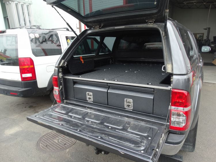 Zabudowa szufladowa Toyota Hilux 05-15