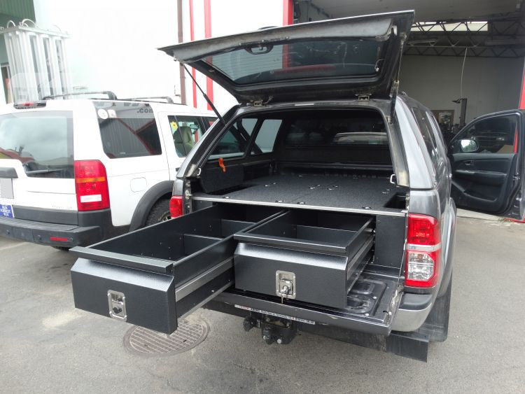 Zabudowa szufladowa Toyota Hilux 05-15