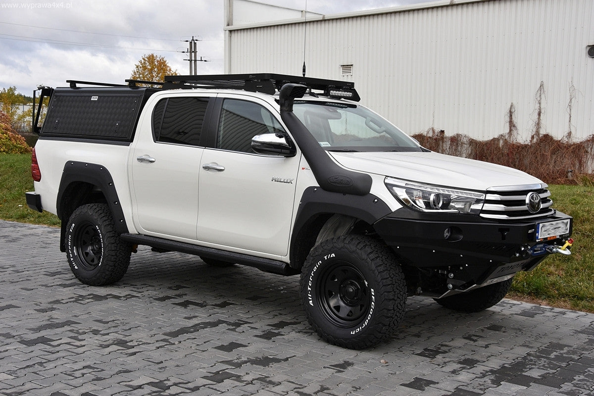 Zderzak przód Toyota Hilux Revo 2016-19