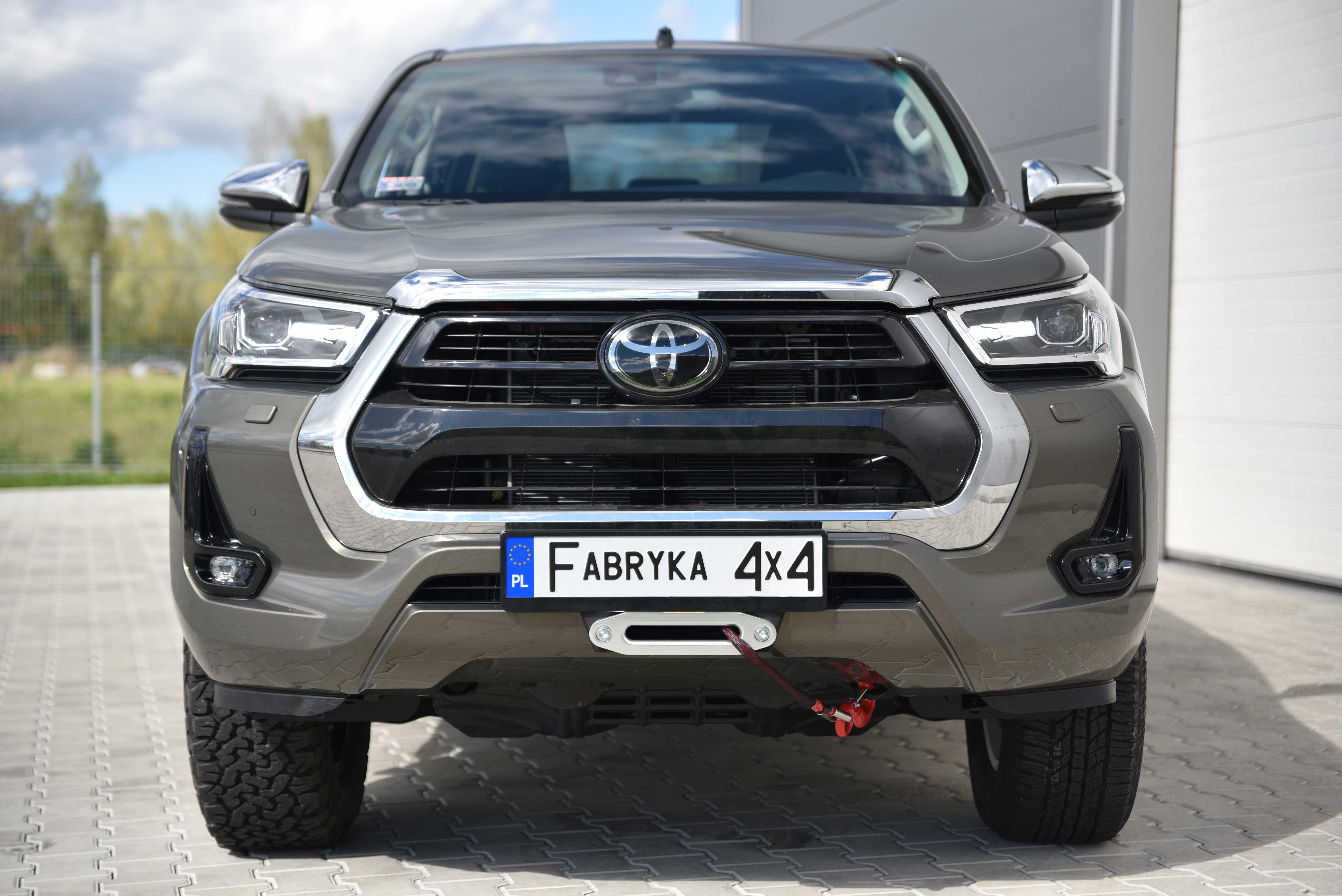 Płyta pod wyciągarkę Toyota Hilux Revo 2020-