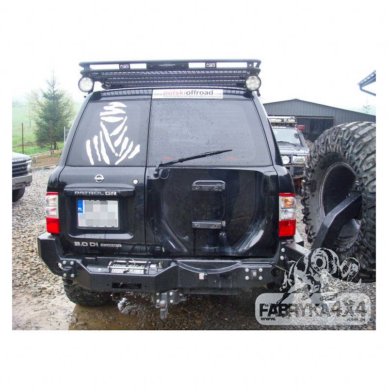 Zderzak tył pod wyciągarkę Nissan Y61