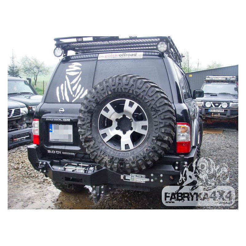Zderzak tył pod wyciągarkę Nissan Y61