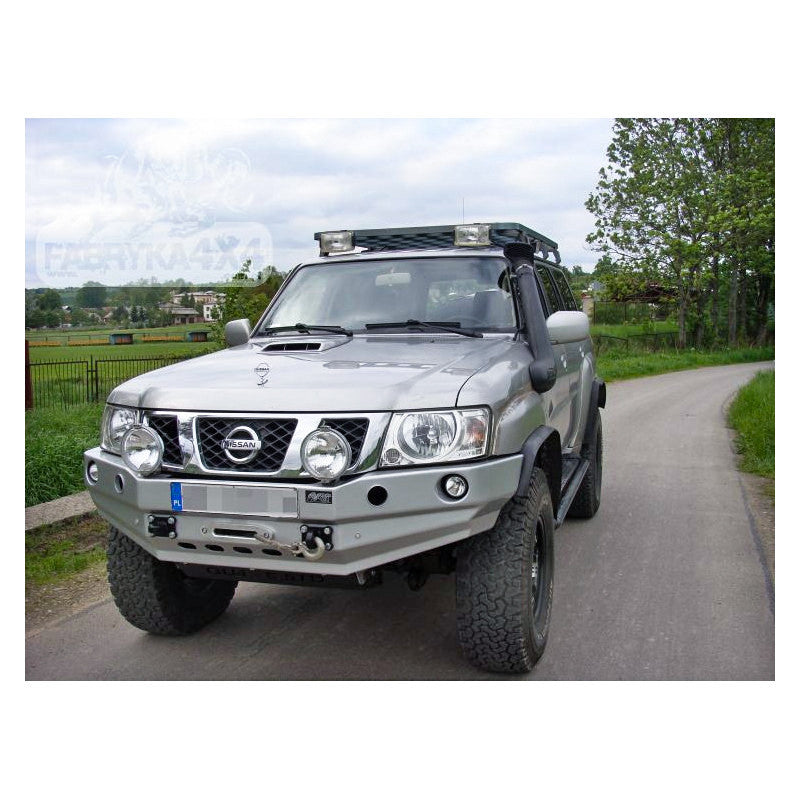 Zderzak przód Nissan GU4
