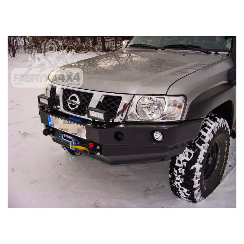 Zderzak przód Nissan GU4