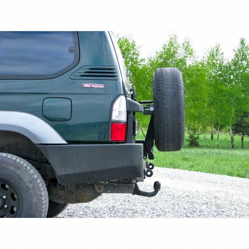 Zderzak tył Toyota LCJ95 96-02 wersja z poszerzeniami z otworami na lampy