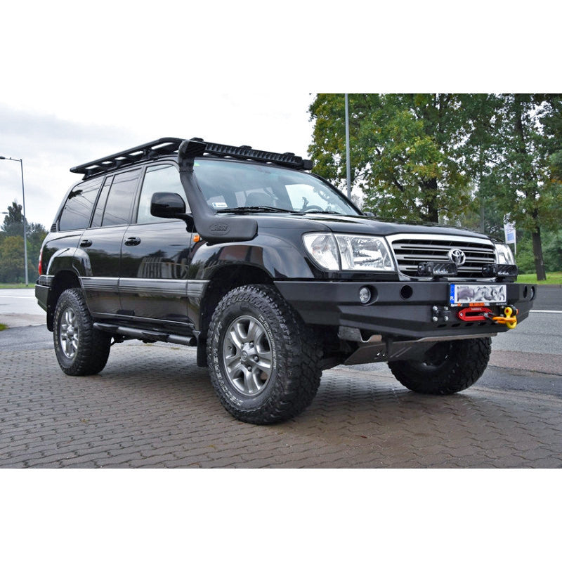 Zderzak przód Toyota LCJ100 98-04 wersja przed liftowa