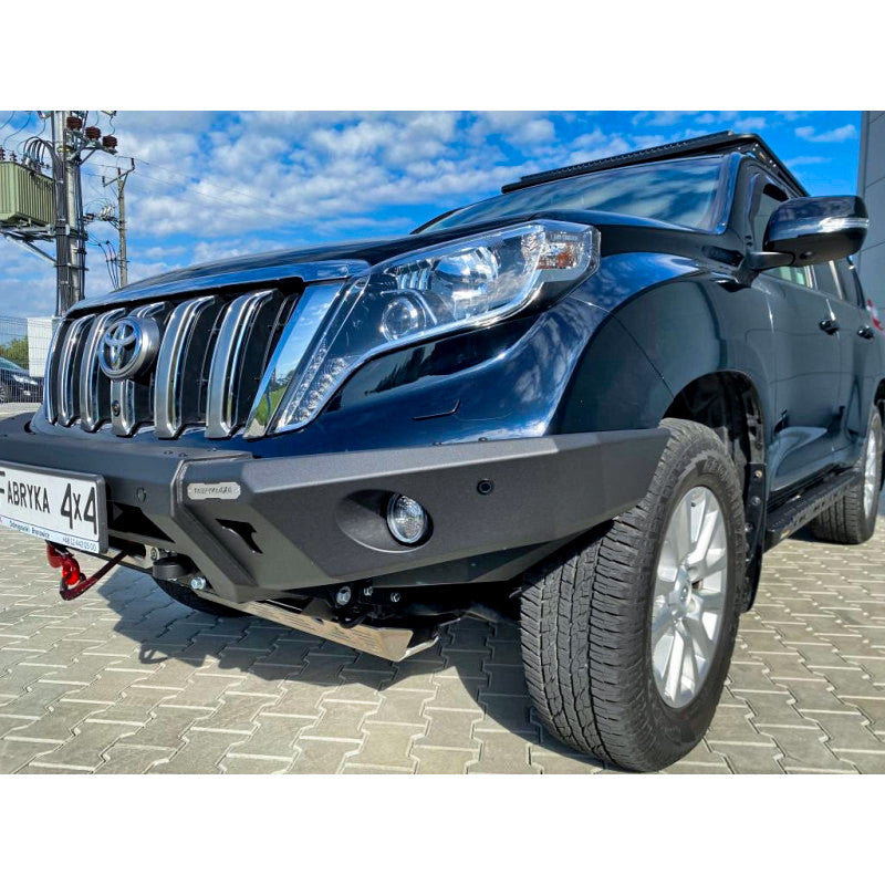 Zderzak przód nowy model Toyota LCJ150 2013-17