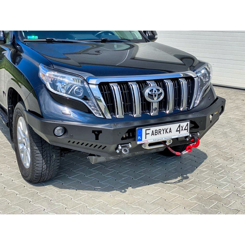 Zderzak przód standard Toyota LCJ150 2013-17