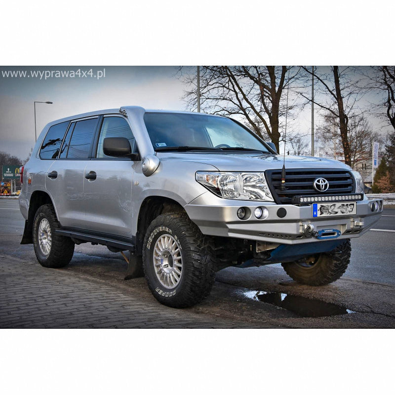 Zderzak przód Toyota LCJ200 2007-2015