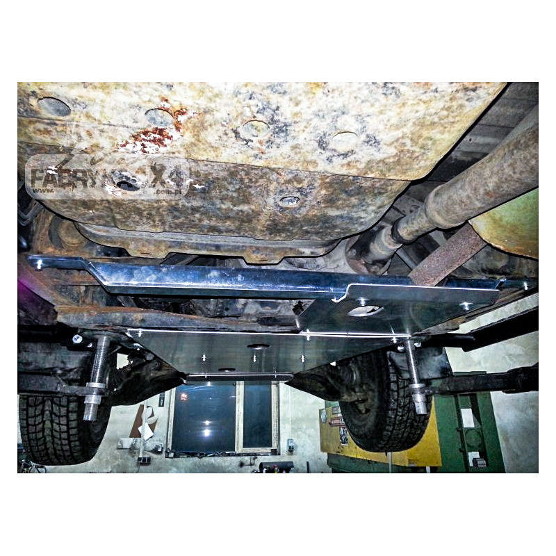 Osłona skrzyni biegów manual diesel LCJ100 98-07