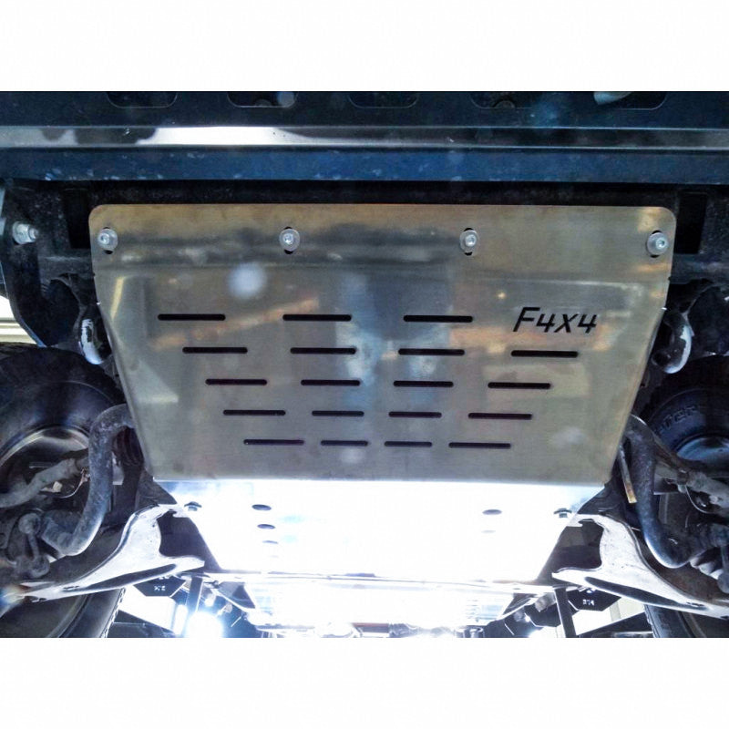 Osłona silnika diesel  Mitsubishi Pajero III 99-06
