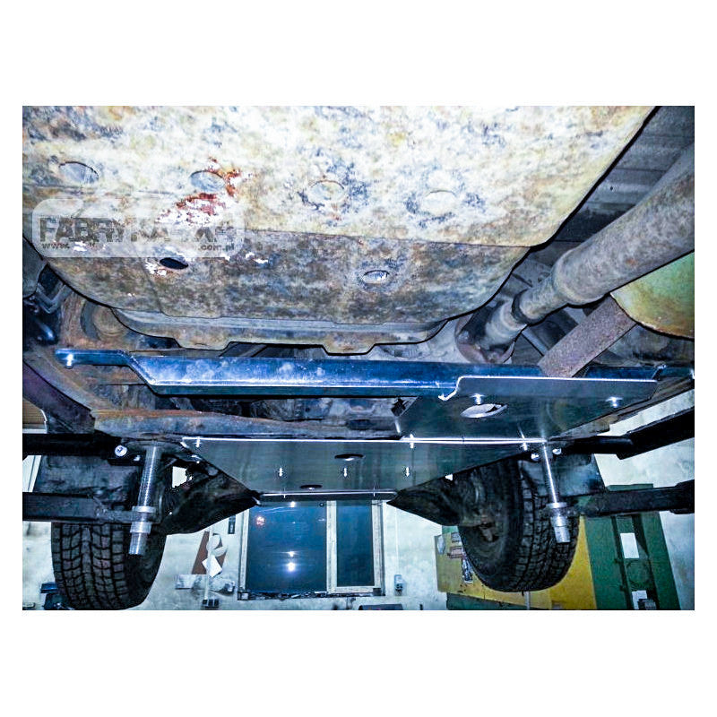 Osłona reduktora manual diesel Toyota LCJ100 98-07