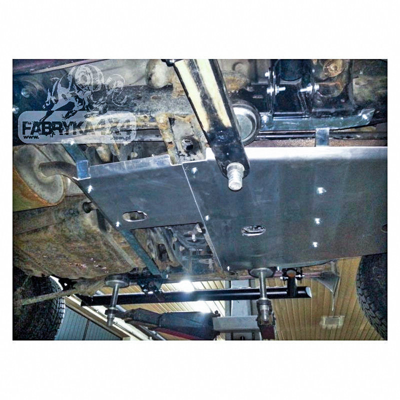 Osłona reduktora manual diesel Toyota LCJ100 98-07