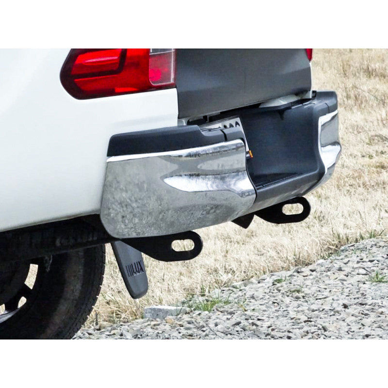 Komplet uchwytów do wyciagania / ucha holwinicze l+p Toyota Hilux Revo 2016-