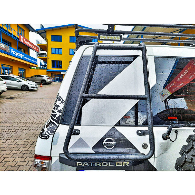 Drabinka krótka Nissan Y61