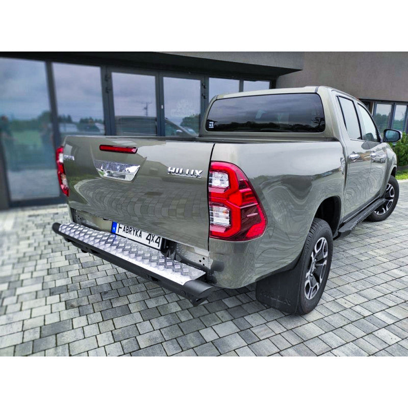 Zderzak tył Profilowy Toyota Hilux Revo 2020-