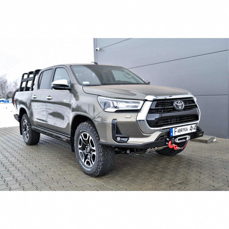 Zderzak przód wersja slim Toyota Hilux Revo 2020-
