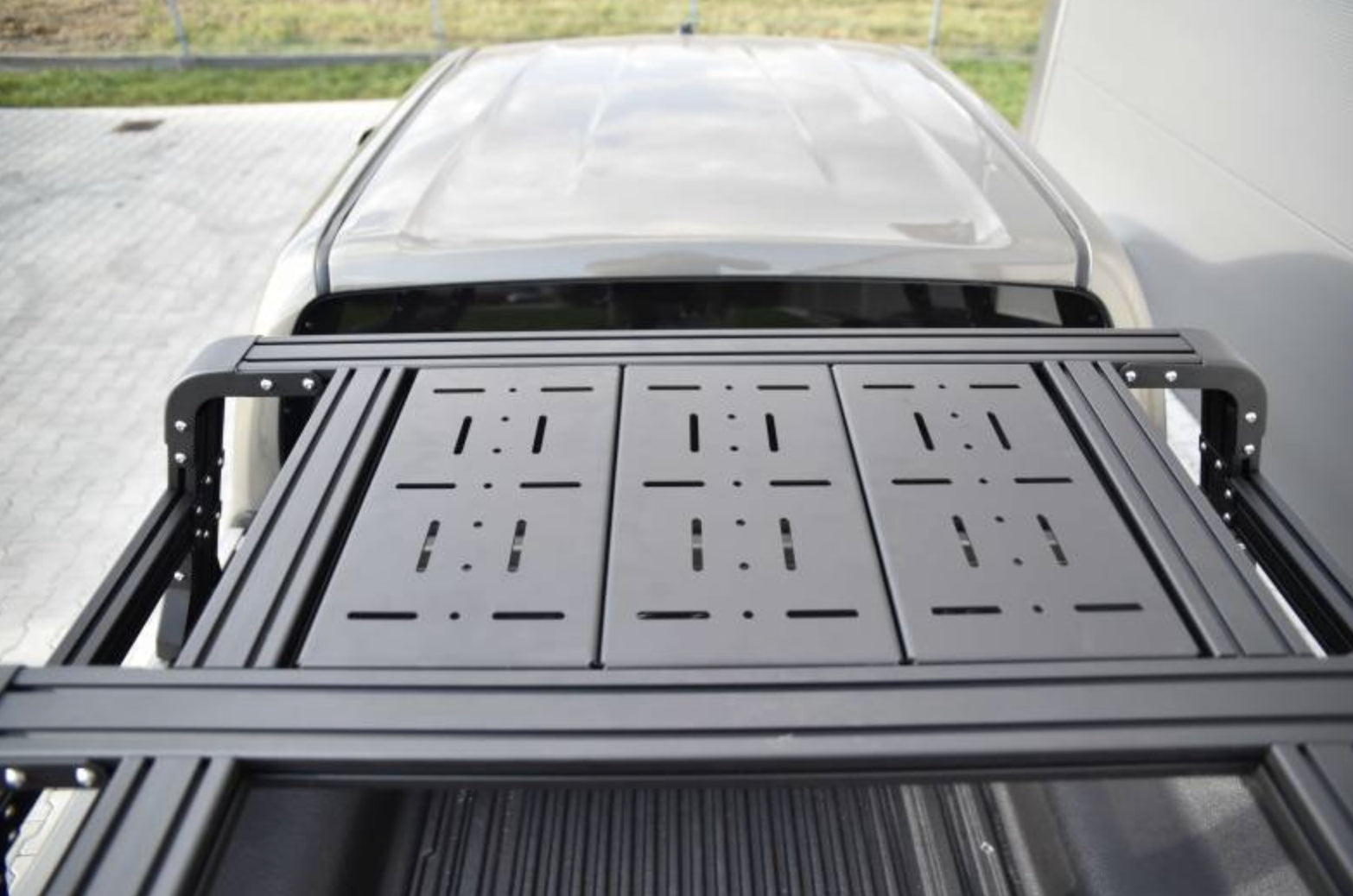 Panel aluminiowy do bed rack Toyota Hilux Revo 2020-
