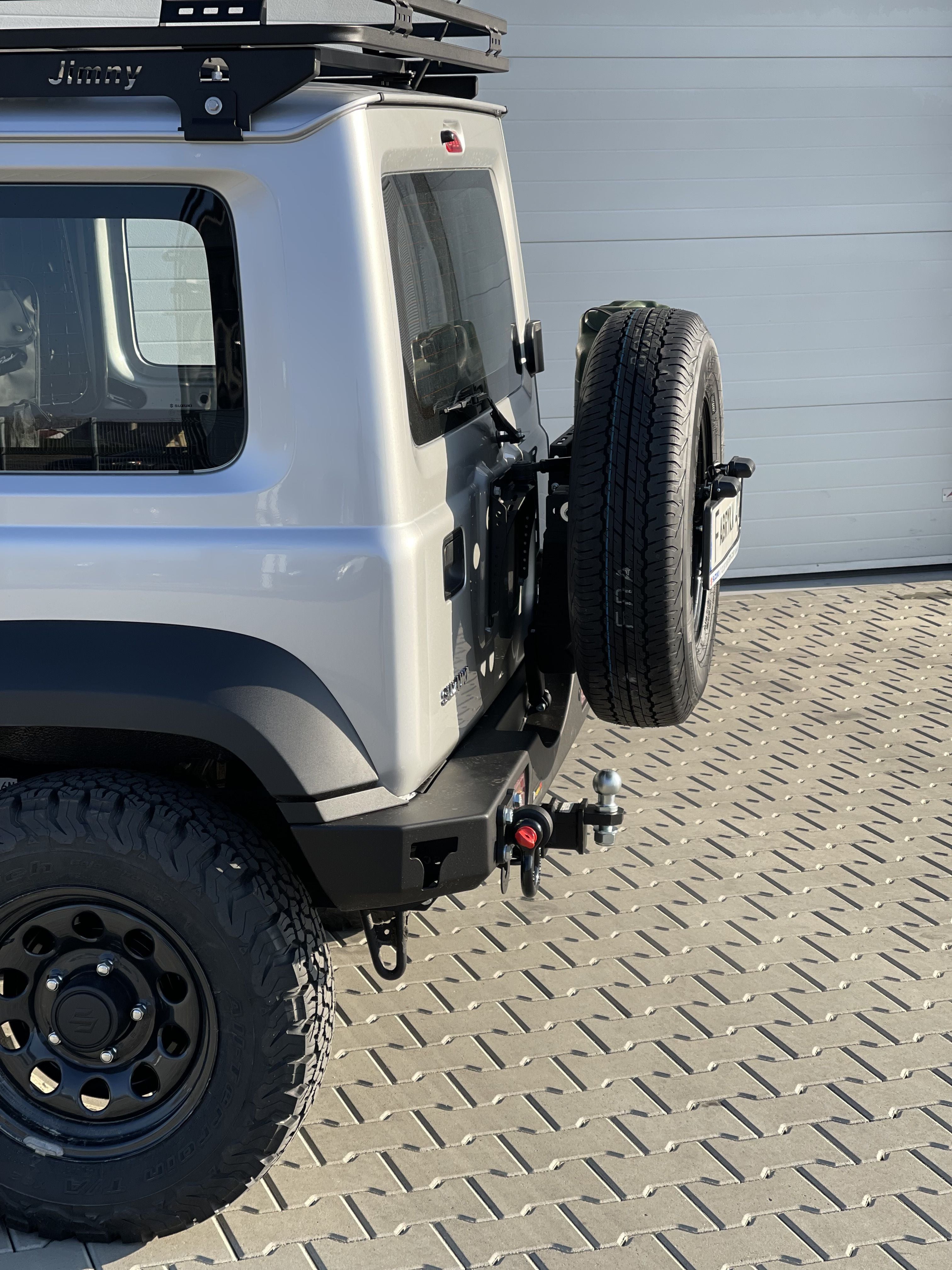 Zderzak tył z lampami LED Suzuki Jimny IV 2018-